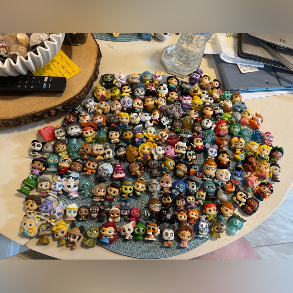 Disney Doorables Lot